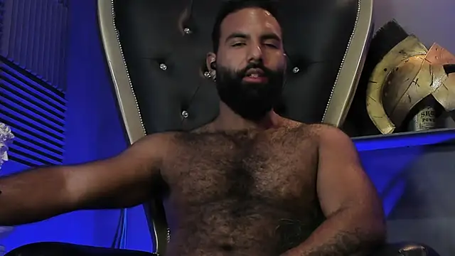 BeardAndrew live sex cam