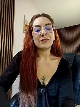 desk_desire's cam snapshot