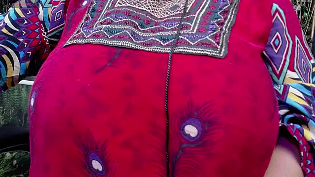 kalpanaaishaa's cam snapshot