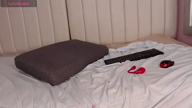 miel_alisha's cam snapshot