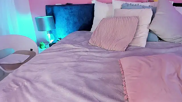 Alaia_Manson's cam snapshot