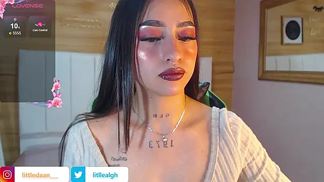 Abril_Velvet_a_'s cam snapshot