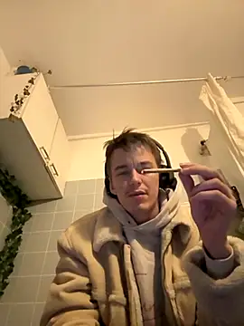 Toyjungee live sex cam