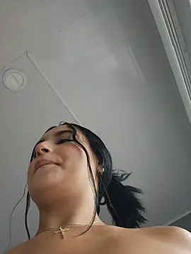 Rosa_Warreen_ live sex cam