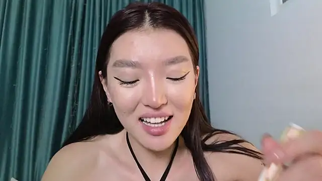 AudreyMell live sex cam