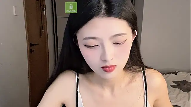 ronronner233 live sex cam