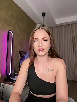 AvaGianna live sex cam