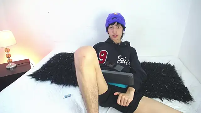 Emo_Boy_ live sex cam