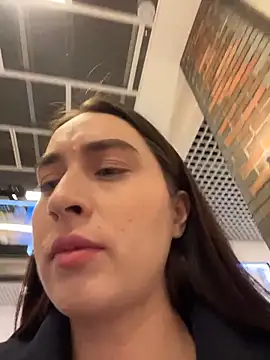 Holly_Play live sex cam