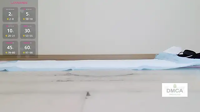 Vicki-66 live sex cam