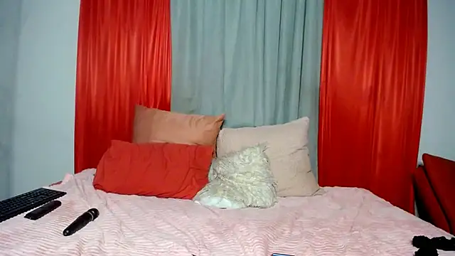 MonicaSmith12 live sex cam