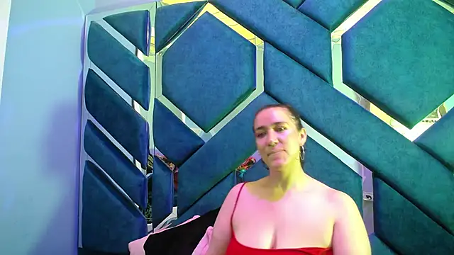 Carolaine_Dh1's cam snapshot