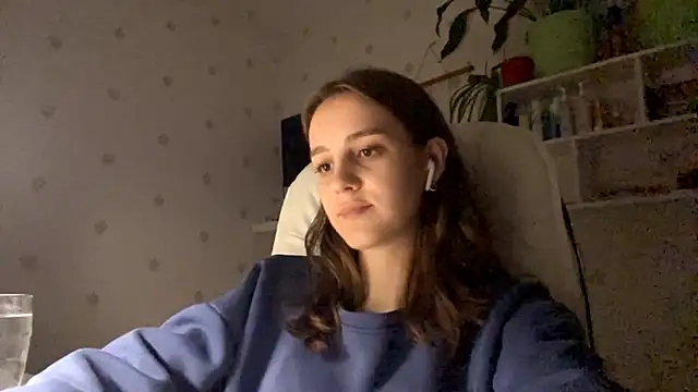 SweetieKatie's cam snapshot