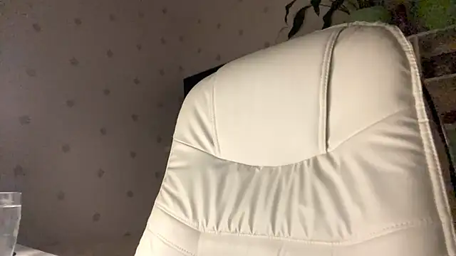 SweetieKatie's cam snapshot