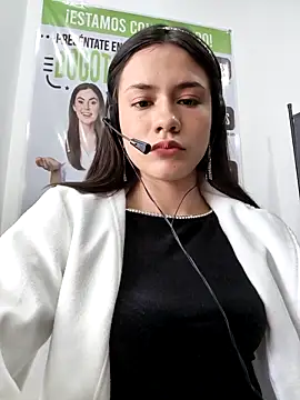 CHARLOTTE__05's cam snapshot