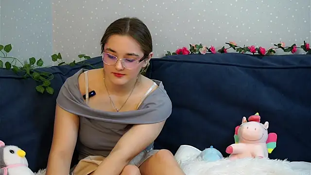 CleotildeBijan live sex cam