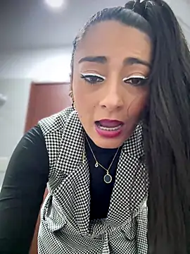 _Bella-Office1's cam snapshot