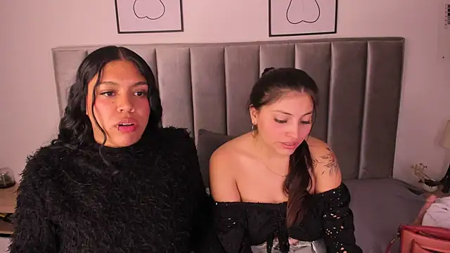 Kyra_Right's cam snapshot