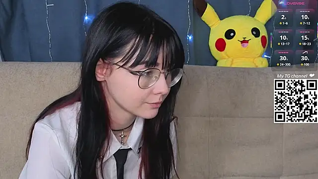 BereniceBattersby live sex cam