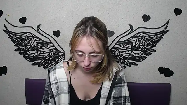 TracyLll's cam snapshot