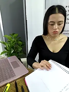 ALEJA__22's cam snapshot