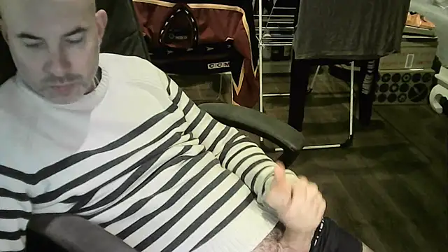 Chrisprngr's cam snapshot