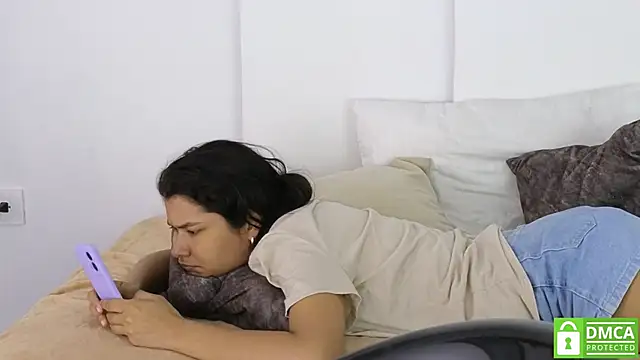 sexychanell_18's cam snapshot