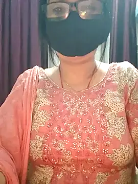 Aishwaryaa_69 live sex cam