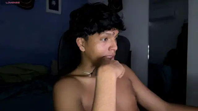 Xander_bonnet1's cam snapshot