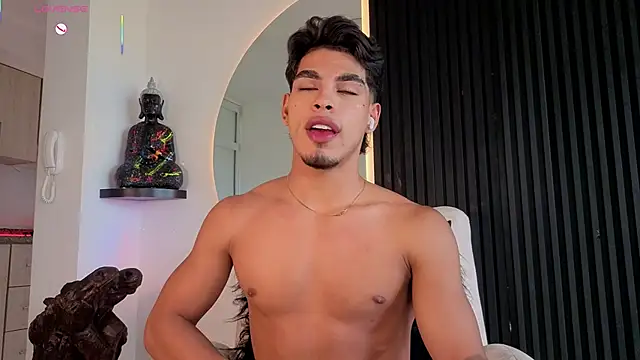 Ken-boy_19's cam snapshot