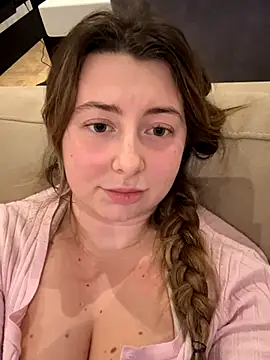 curvyflawless live sex cam