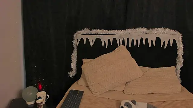 Tiffany_Nm's cam snapshot