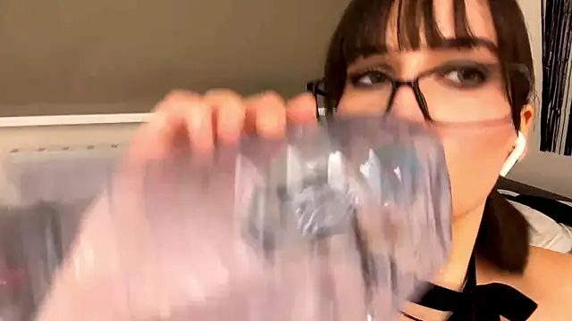 nikabloom's cam snapshot