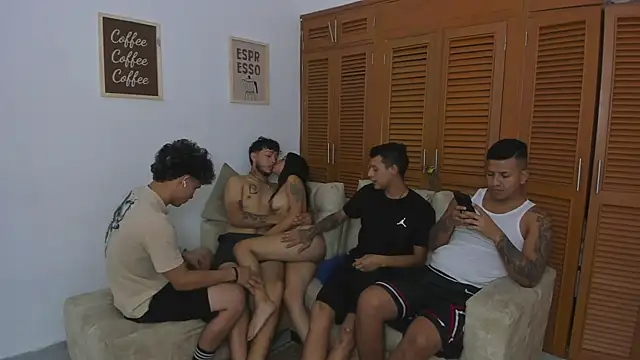 brutal_sex_room2 live sex cam