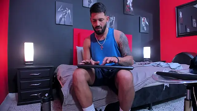 Thiagogomez live sex cam