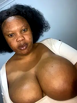 Busty-Sweetheart's cam snapshot