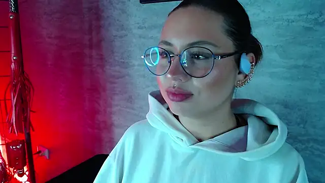 Alice_Sinclair_'s cam snapshot