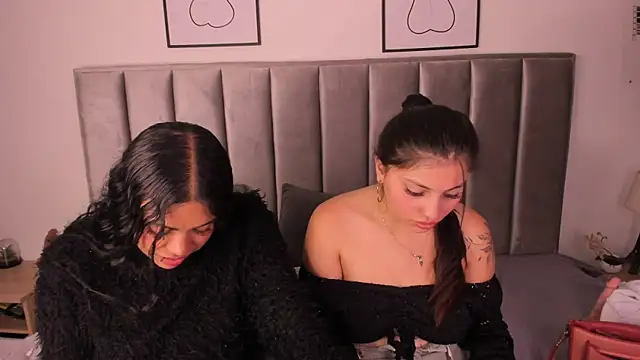 Kyra_Right live sex cam