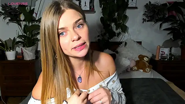 HaleyReedme's cam snapshot