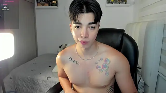 santy7v7 live sex cam