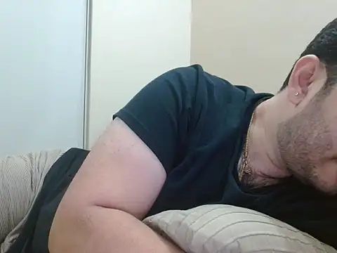 robintoit live sex cam