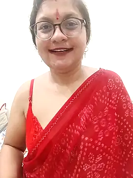 Mahira_sharma01's cam snapshot