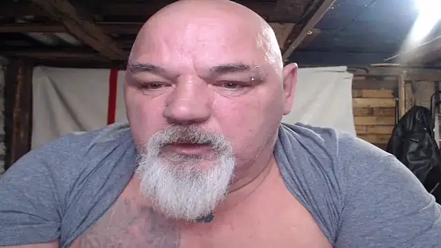 Newfiesausage1972 live sex cam