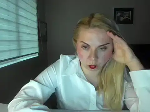 HappyIva's cam snapshot