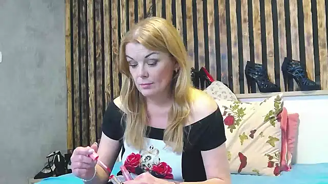 Kisi_Lovi's cam snapshot