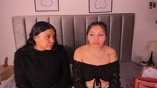 Kyra_Right's cam snapshot