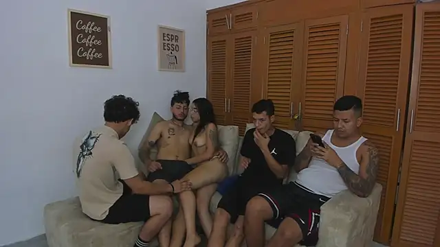 brutal_sex_room2's cam snapshot