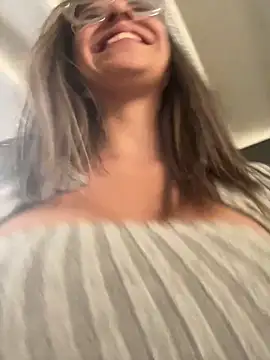 Isabella_Varella live sex cam