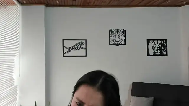 katherine_blair's cam snapshot