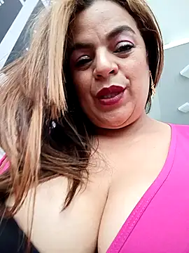 Mia-Glow's cam snapshot